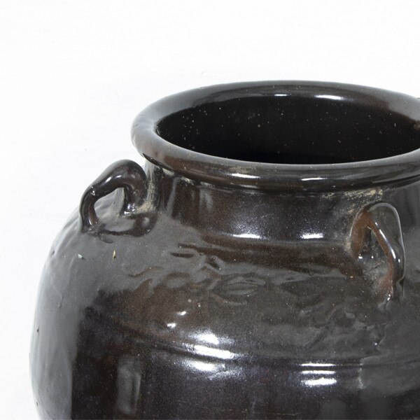 Glazed Handle Pot Macro 4